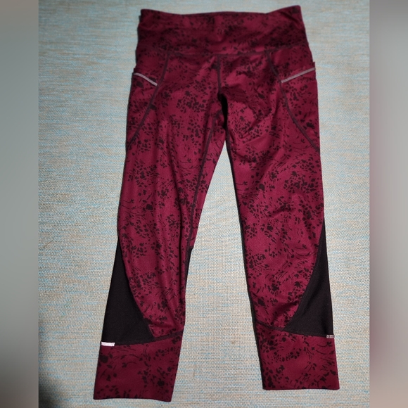 EUC Athleta Capri Leggings - Picture 3 of 7